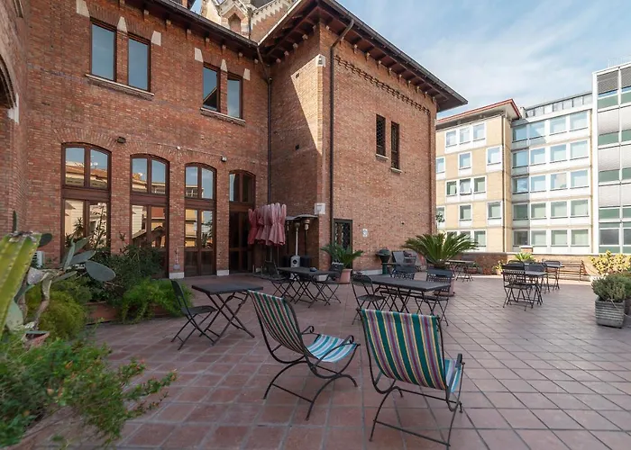 Guesthost - Roomy&cozy With Shared Terrace Apartment